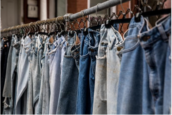 We Heart Vintage Fashion!